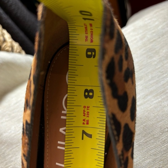 CALVIN KLEIN Sz 8 Leopard Print Pony Hair Pumps Heels Gold Tag NWOT - Picture 10 of 10